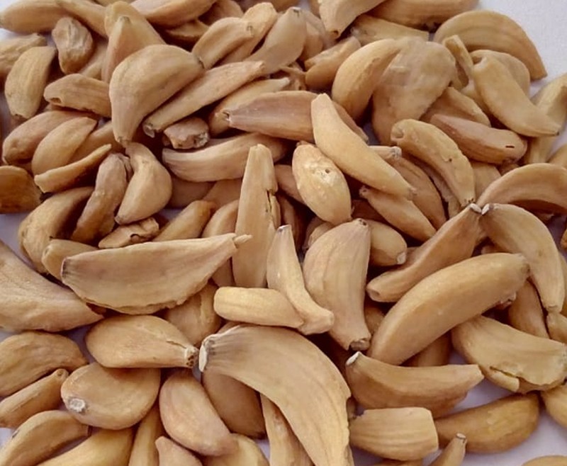 Dehydrated Garlic Cloves